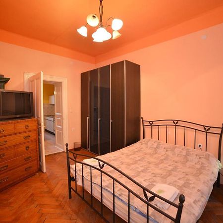 Central Residence Downtown Загреб Экстерьер фото